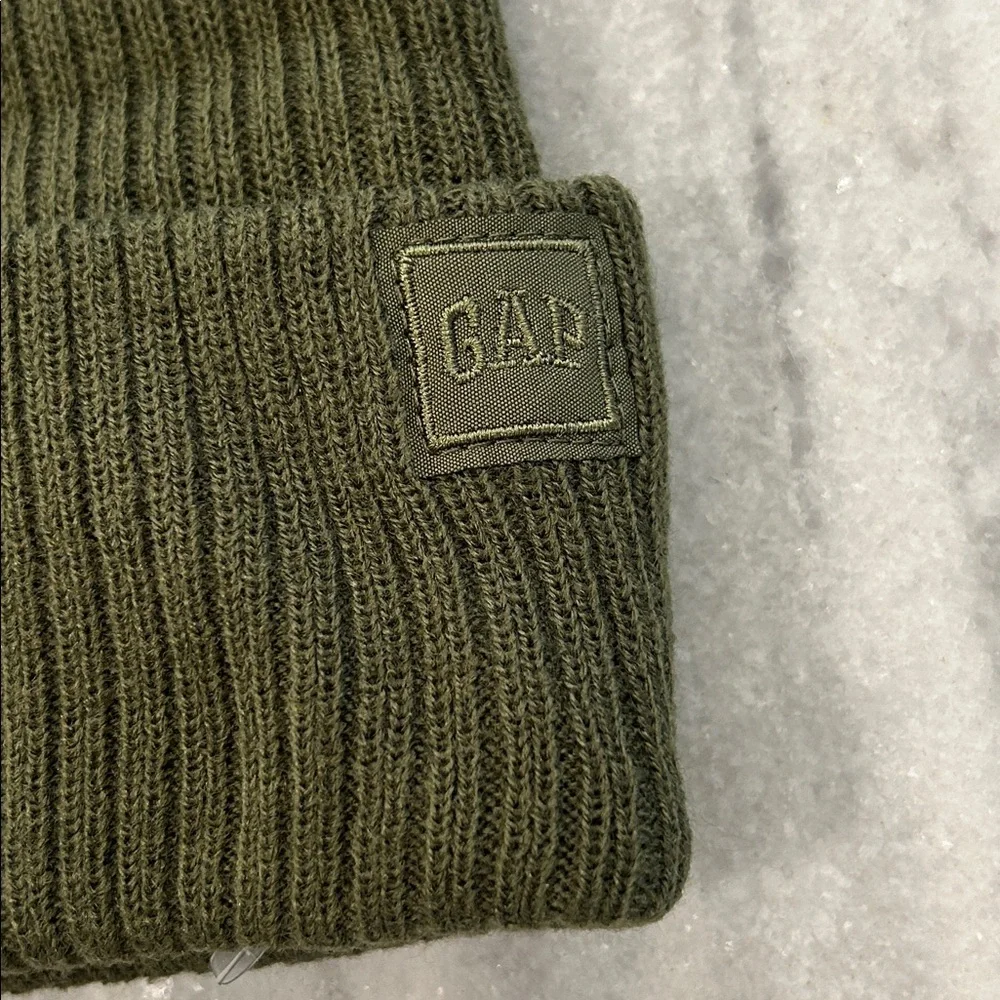 NWT Gap Youth Kids Beanie S/M Olive Green